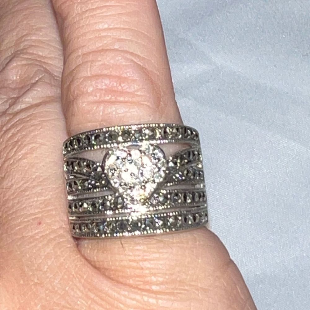 Silver and Marcasite Chunky Band Ring with Rhinestone Heart